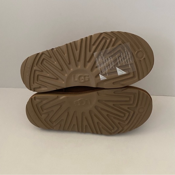 ❤️❤️❤️ UGG Classic Ultra Mini Boots Chestnut Kid’s 5 6 (Will Fit A Women’s 7 8) - Picture 5 of 15